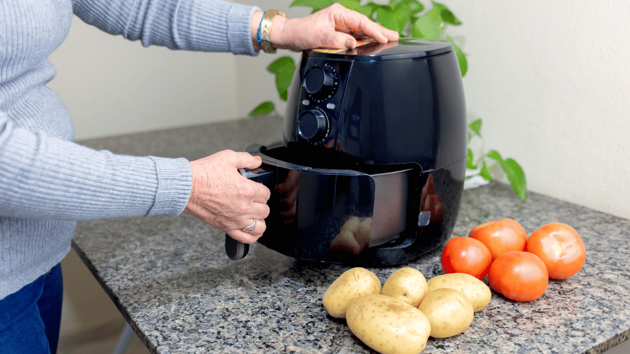 How to Use Air Fryers for Healthy Cooking: A Guide for Seniors