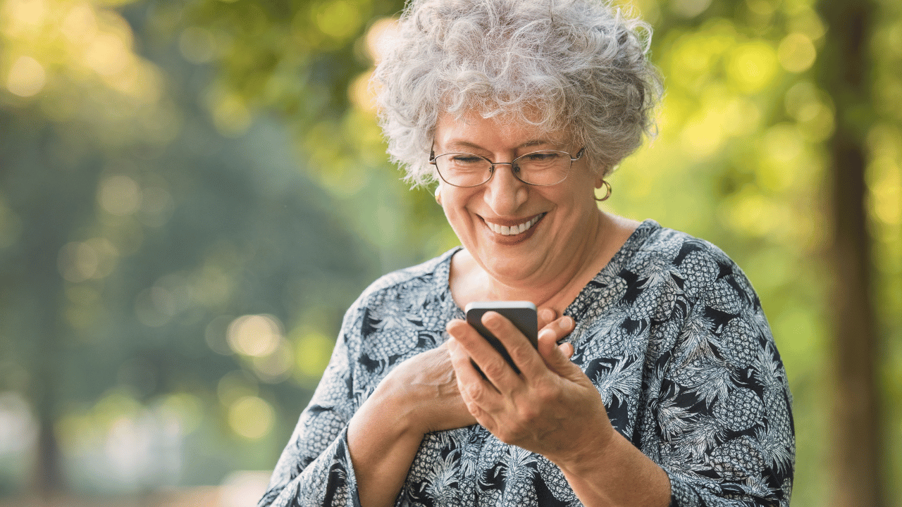 Simplify Your Day: How Voice Assistants Make Life Easier for Seniors