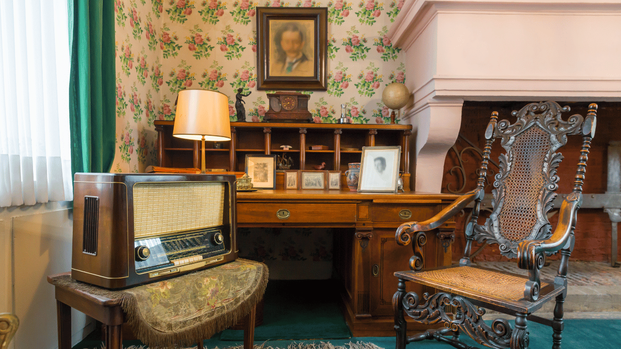Bring New Life to Old Treasures: The Art of Restoring Vintage Furniture for Seniors